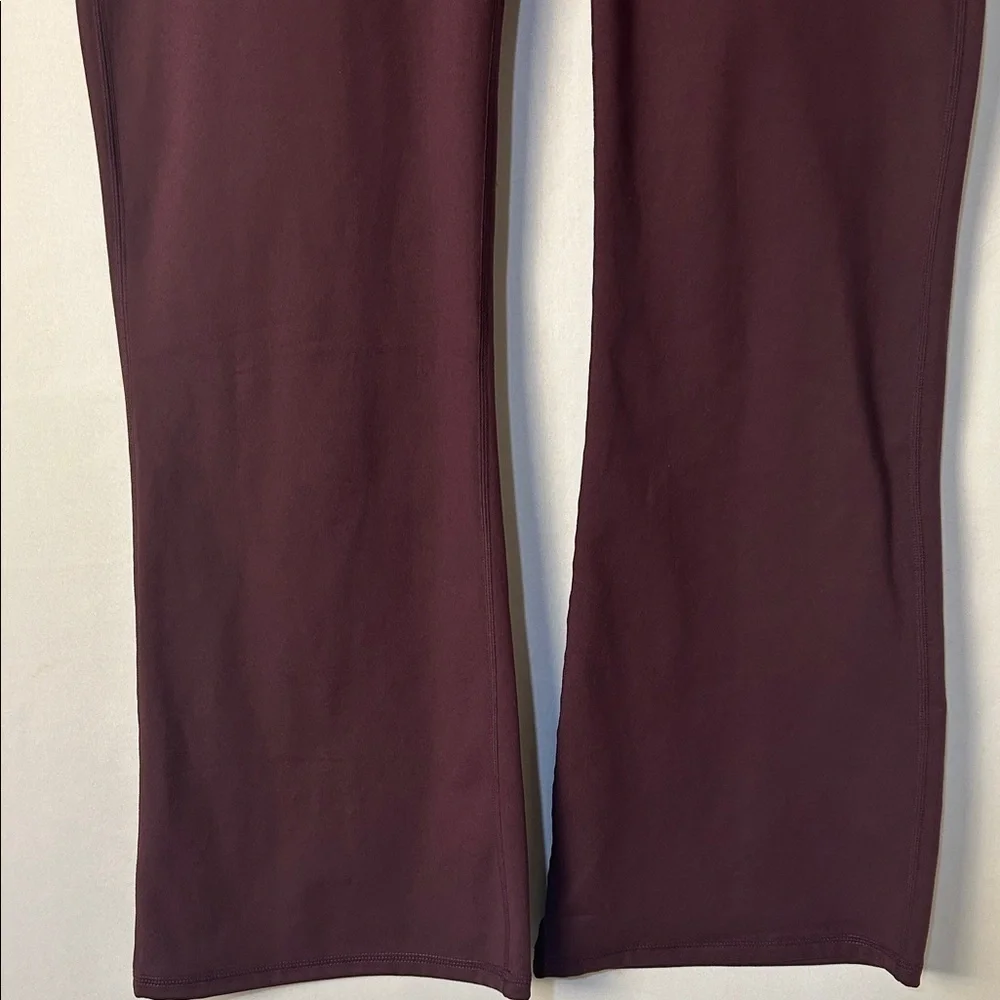 Champion Women’s Black Soft Touch Flare Leggings Burgundy Size 2XL. NWT - Picture 2 of 11